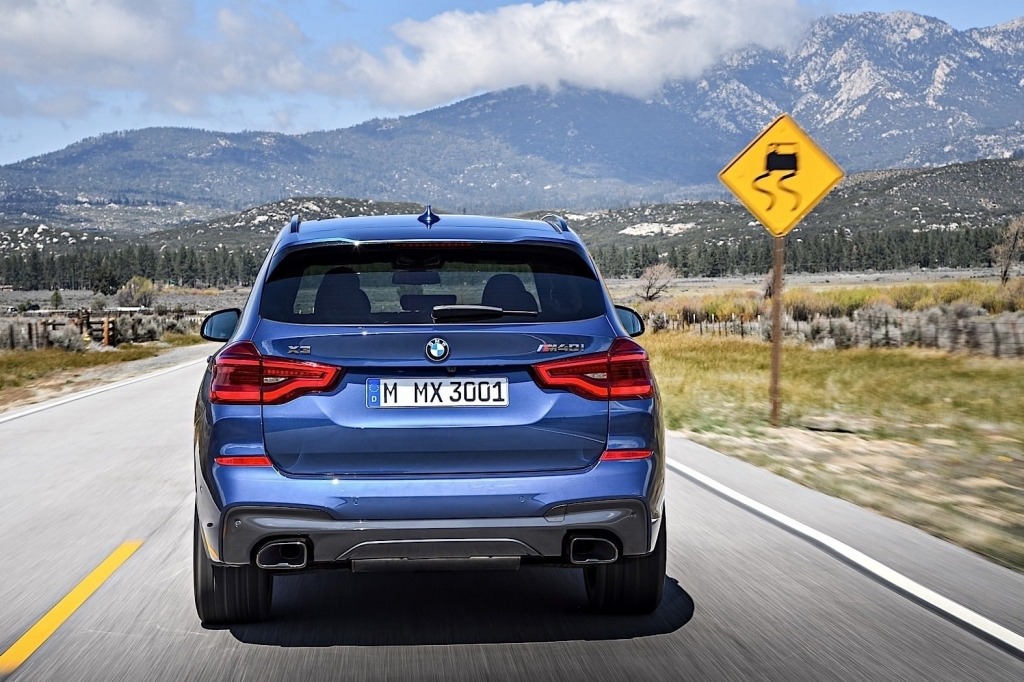 2025 BMW X3 Images