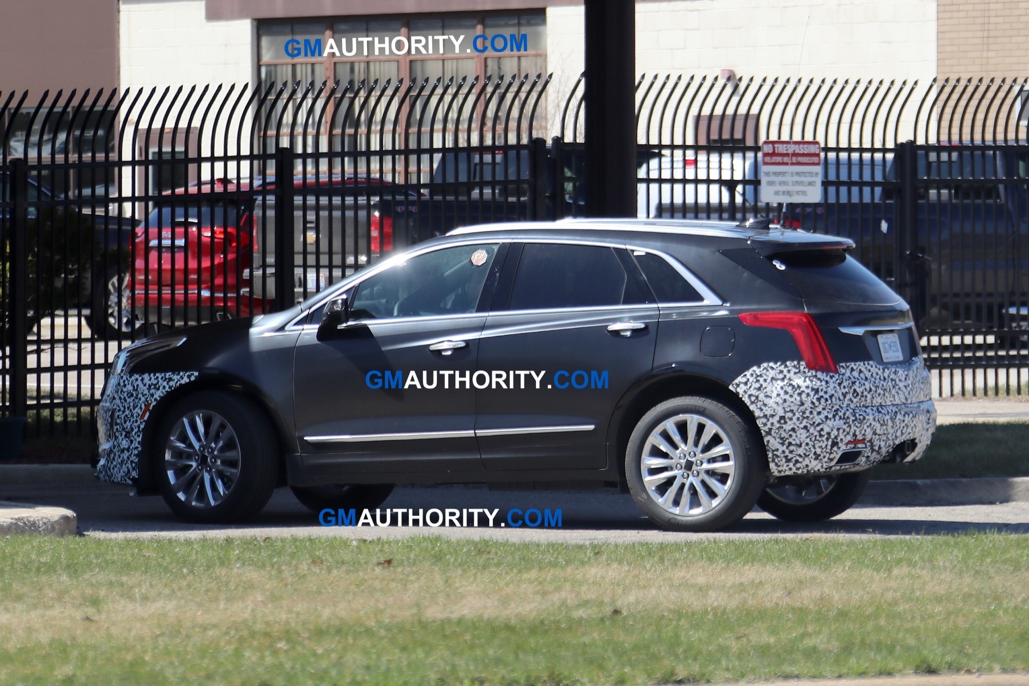 2025 Cadillac XT5 Concept