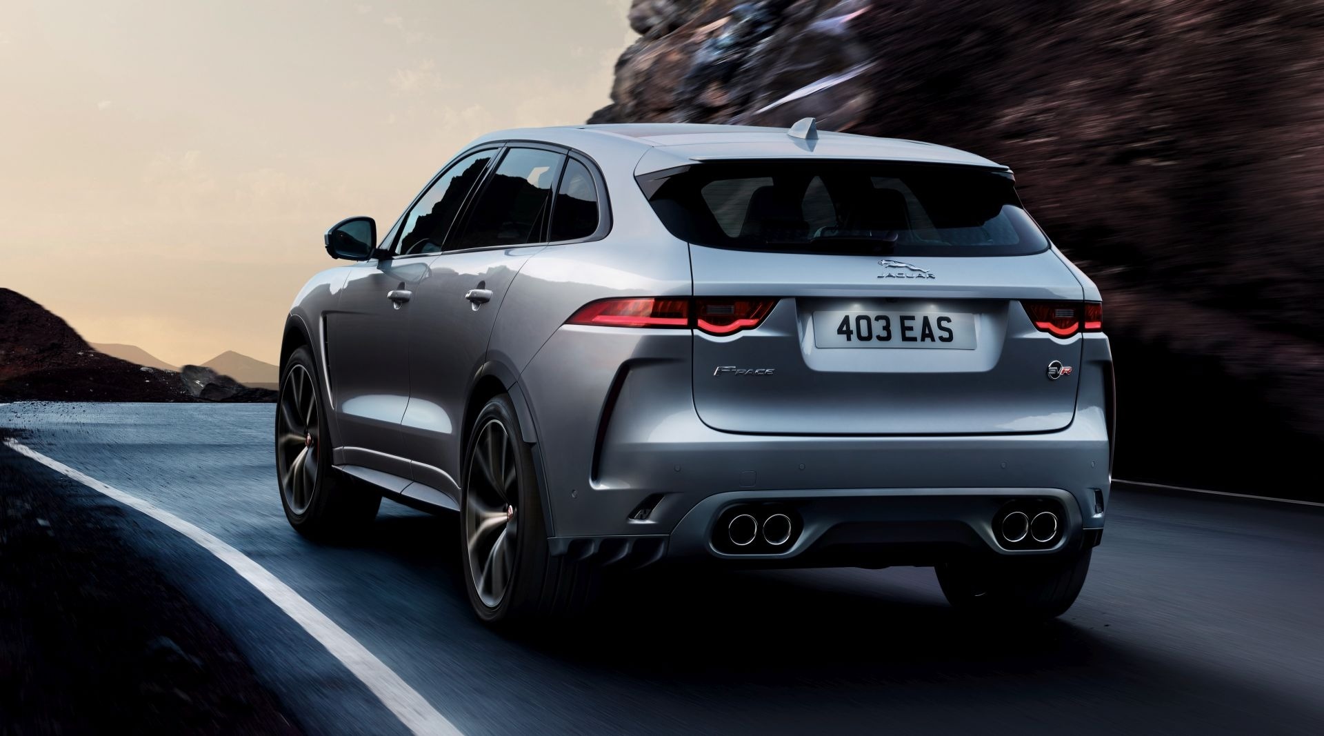 2025 Jaguar FPace SVR Engine