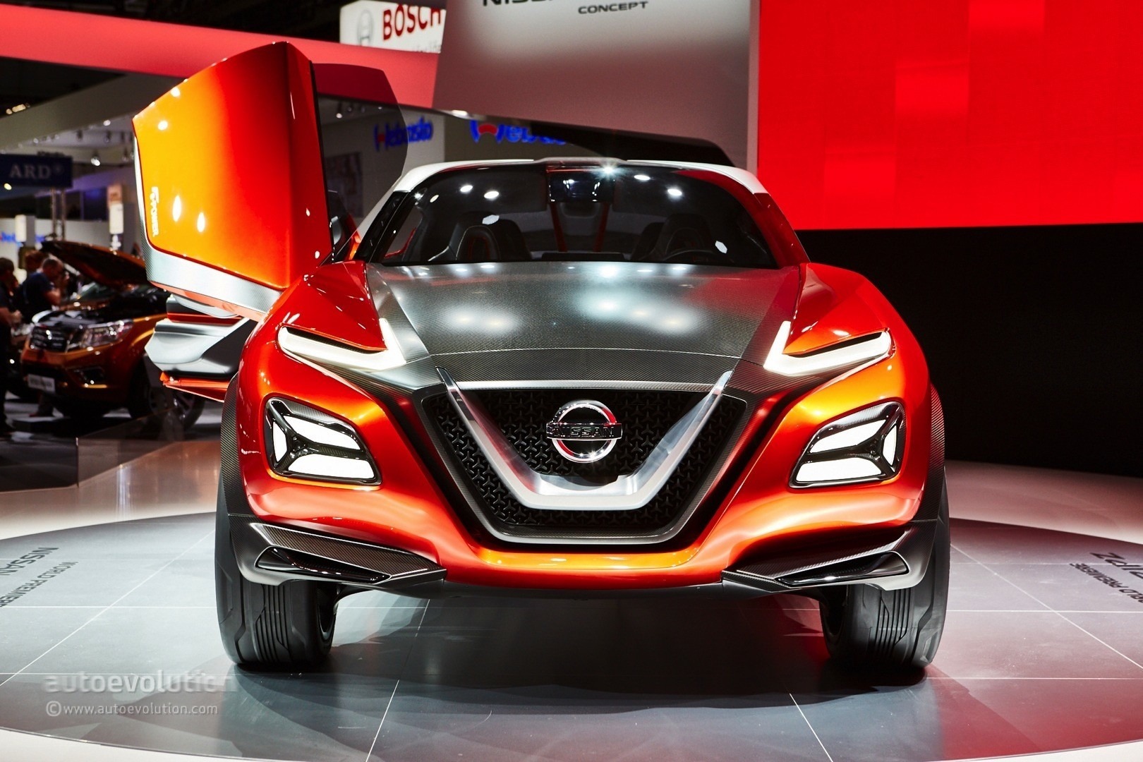 2020 Nissan Juke Pictures