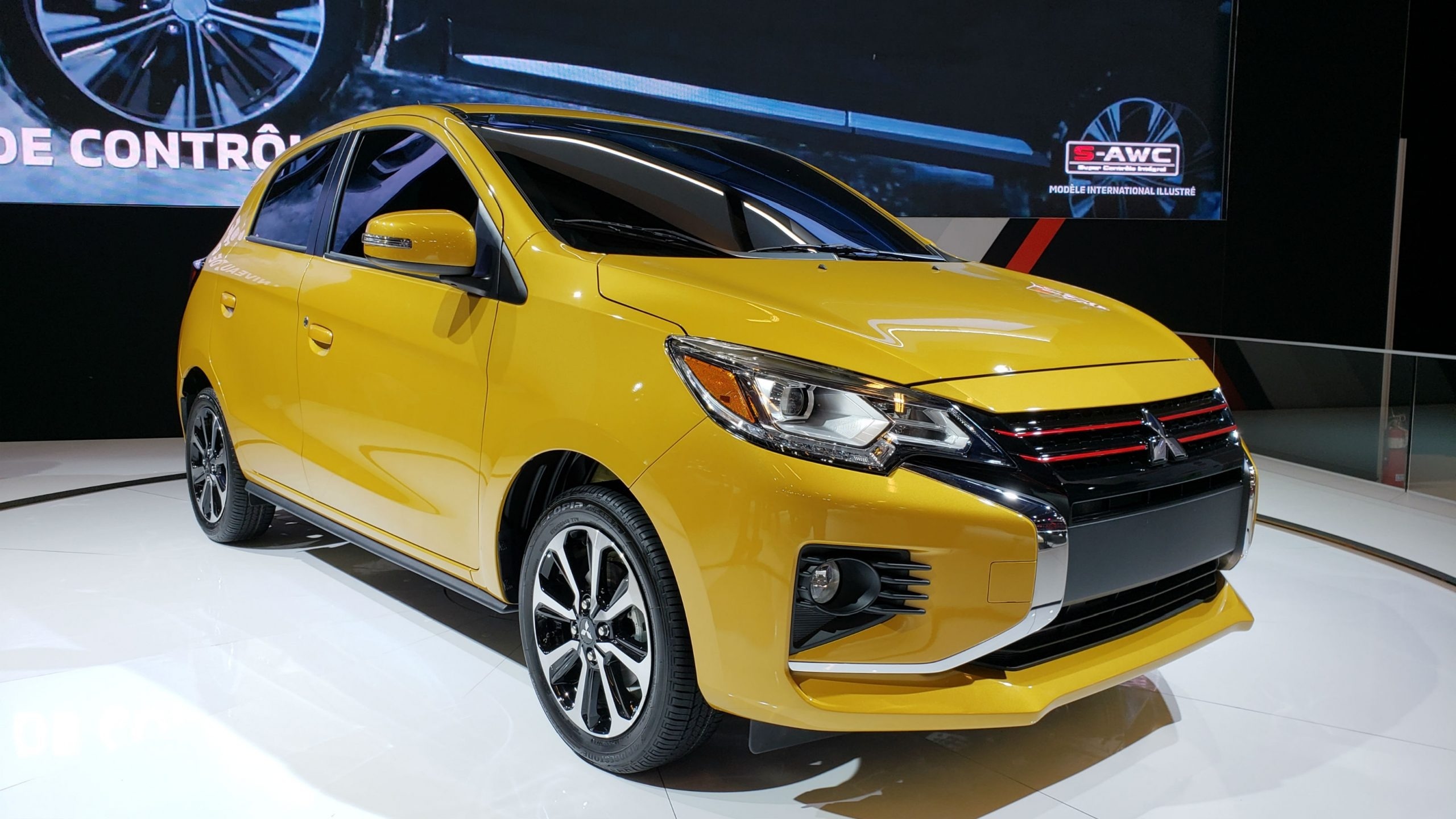 2025 Mitsubishi Mirage Images