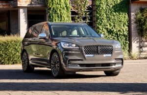 2025 Lincoln Continental Pictures