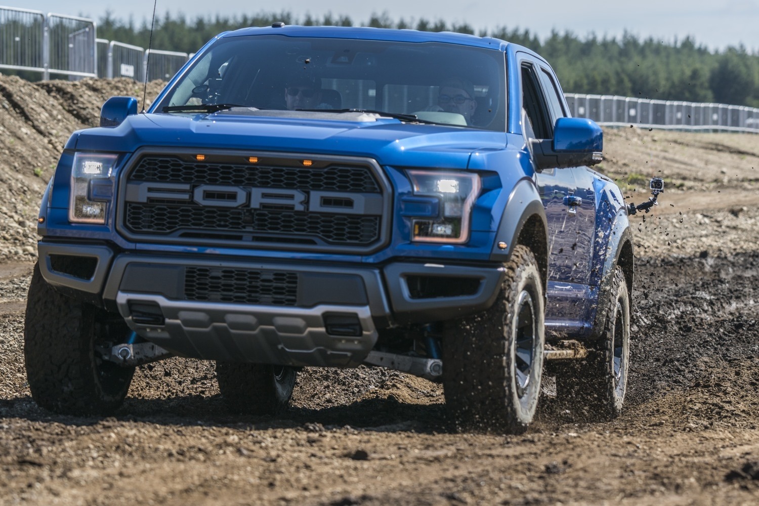 Ford F 150 Raptor 2025 Specs Price Photos Ford F 150 Raptor 2025 Specs Price Photos
