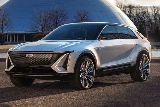 2025 Cadillac Lyriq Pictures