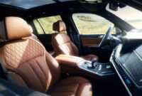 2023 BMW Alpina XB7 interior 1