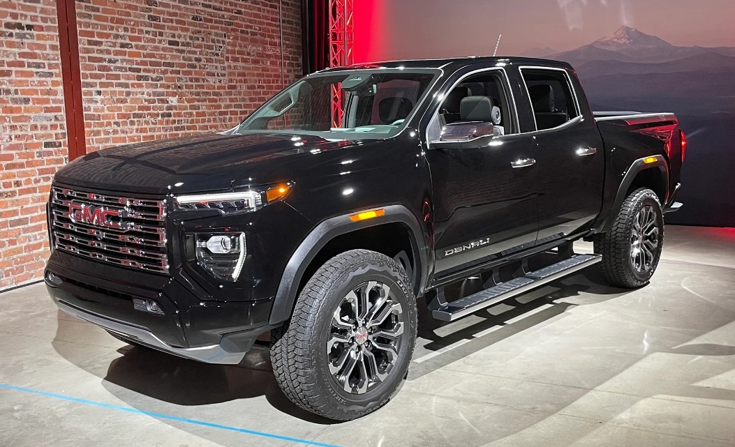 2024 GMC Canyon Elevation, AT4, Denali Price and Specs