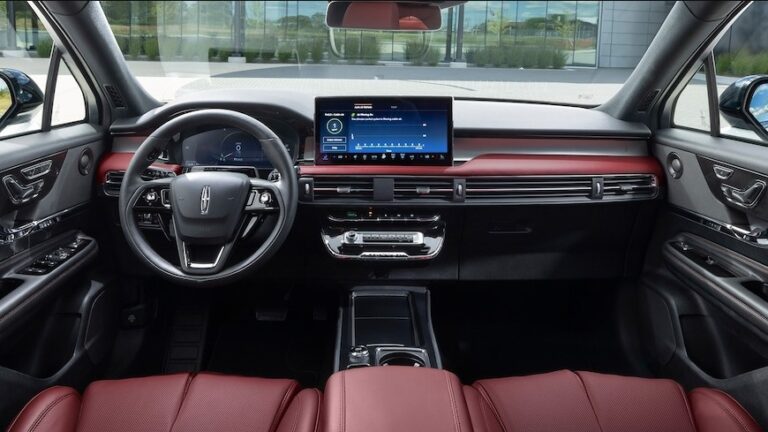 New 2024 Lincoln Corsair Grand Touring Redesign Specs   2024 Lincoln Corsair Interior 768x432 